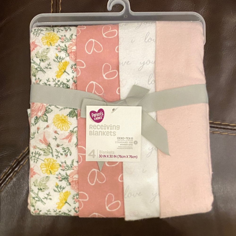 Parents' Choice Floral and Heart Receiving Blankets